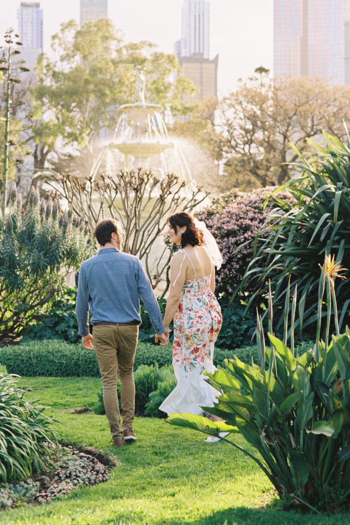 Carlton Gardens Engagement Session